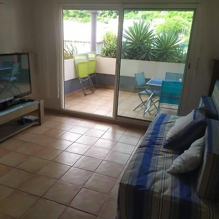 Charmant Appartement En Bord De Mer Avec Piscine Gourbeyre Esterno foto